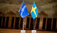 Natoflaggan och Sverigeflaggan
